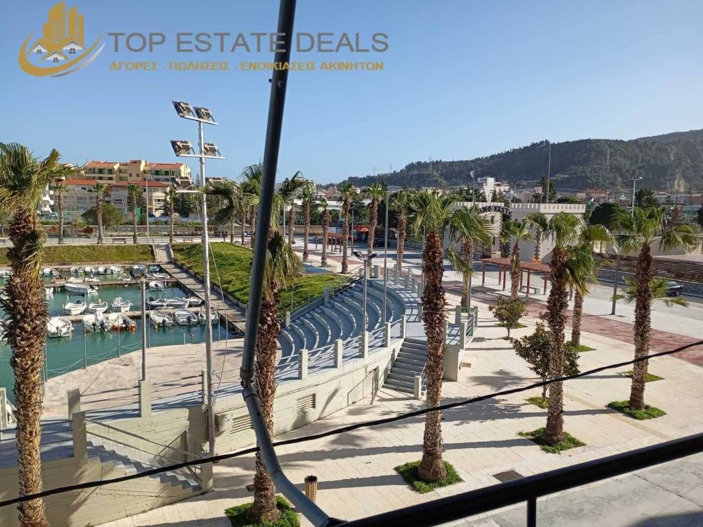 thea theatro -Xylino kastro