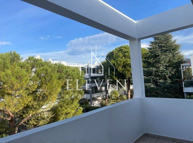 Θέα από μπαλκόνι