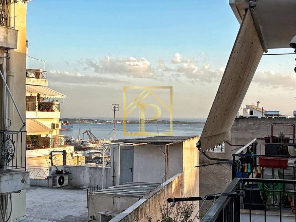 Θέα από μπαλκόνι