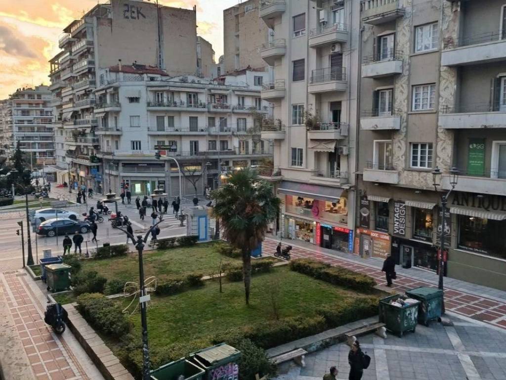 Forumland Real Estate, Θέα Δραγούμη