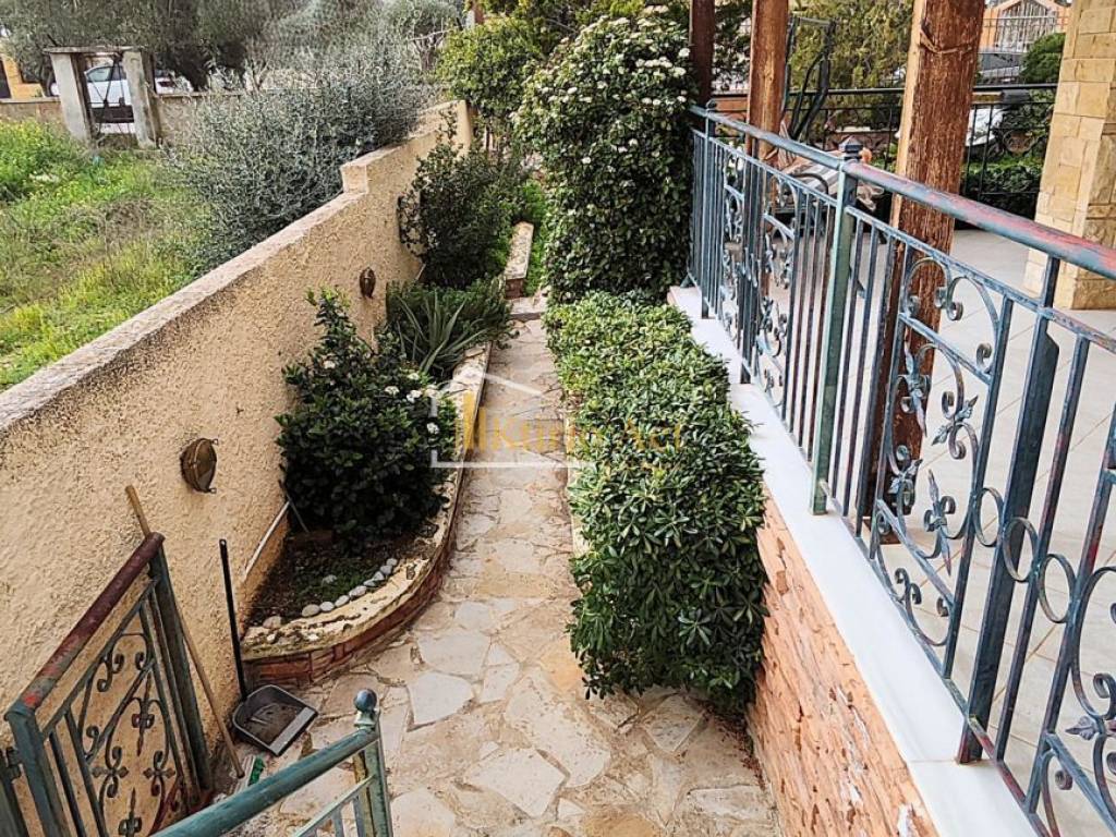 Θέα από μπαλκόνι