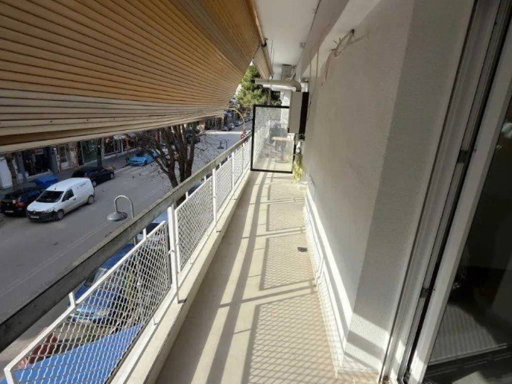 Forumland Real Estate, Βεράντες