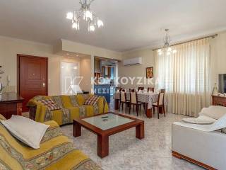 Σαλοκουζίνα