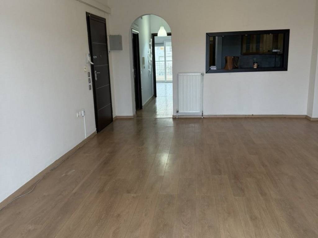 Forumland Real Estate, Σαλόνι με τζάκι