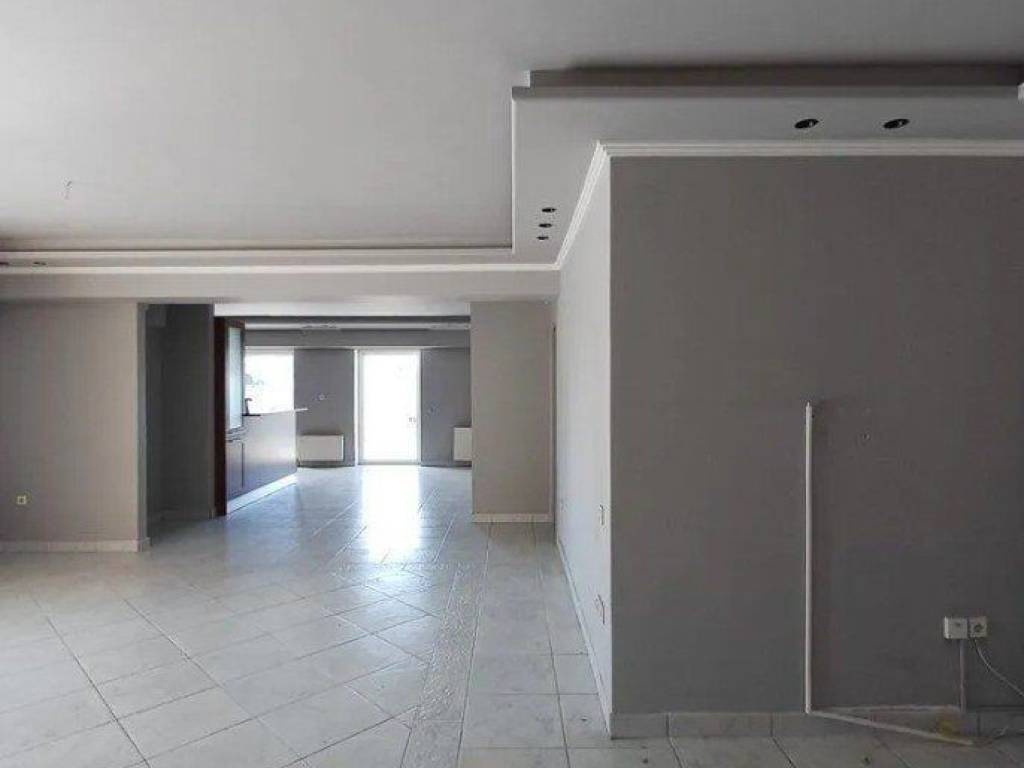 Forumland Real Estate, Σαλόνι με τζάκι