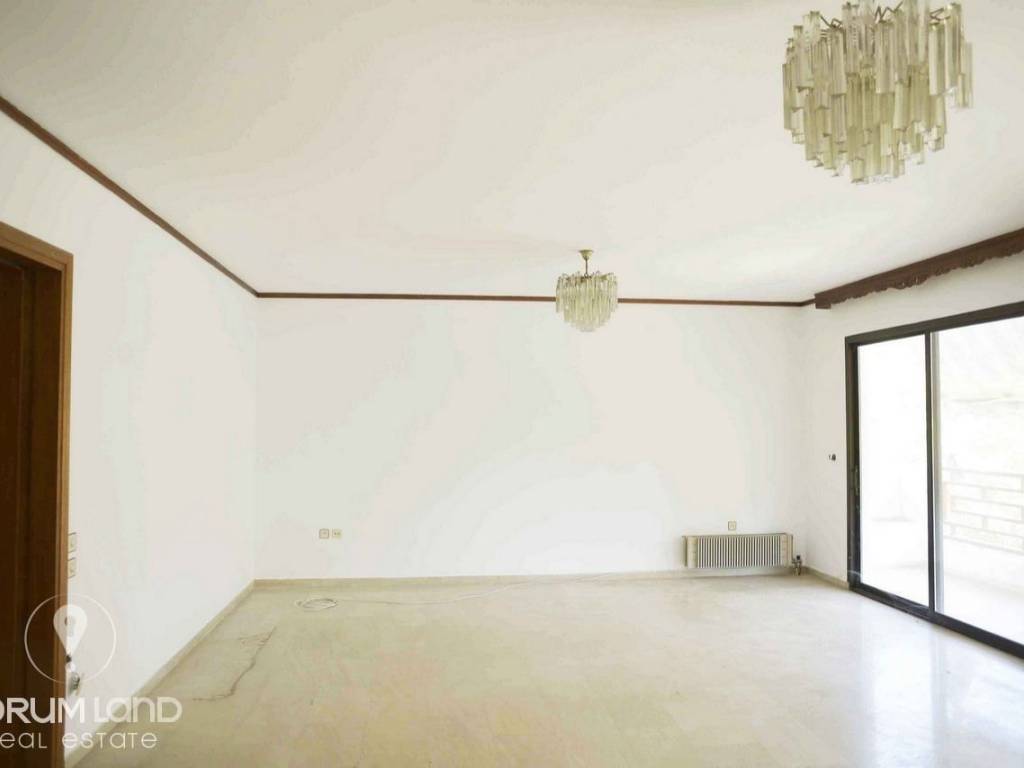 Forumland Real Estate, Σαλόνι με τζάκι