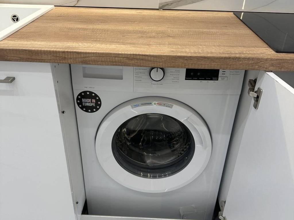 Forumland Real Estate, Πλυντήριο