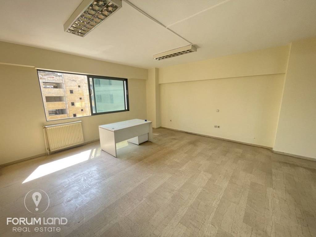 Forumland Real Estate, Επαγγελματικός χώρος