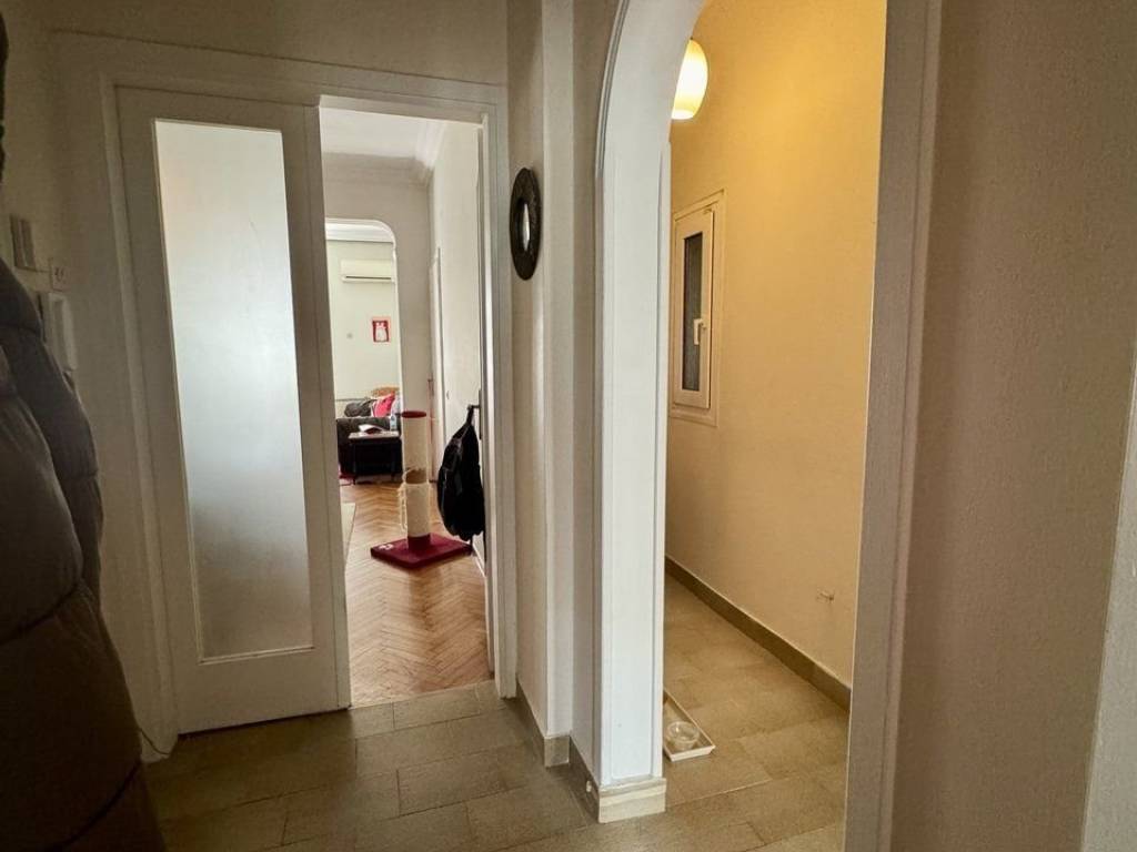 Forumland Real Estate, Είσοδος