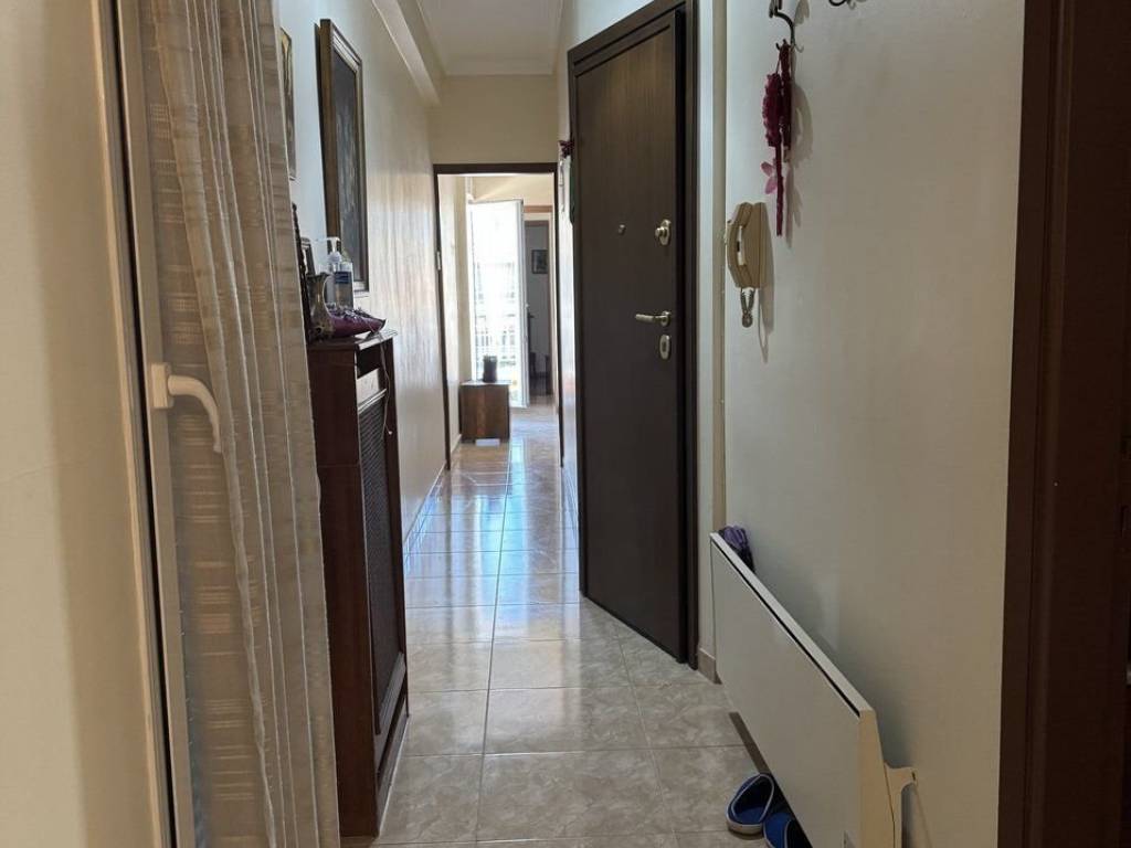 Forumland Real Estate, Διάδρομος