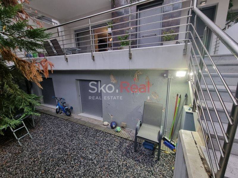 Είσοδος οικοδομής