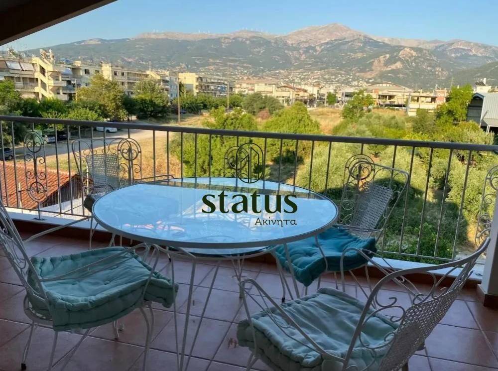 Θέα απο μπαλκόνι