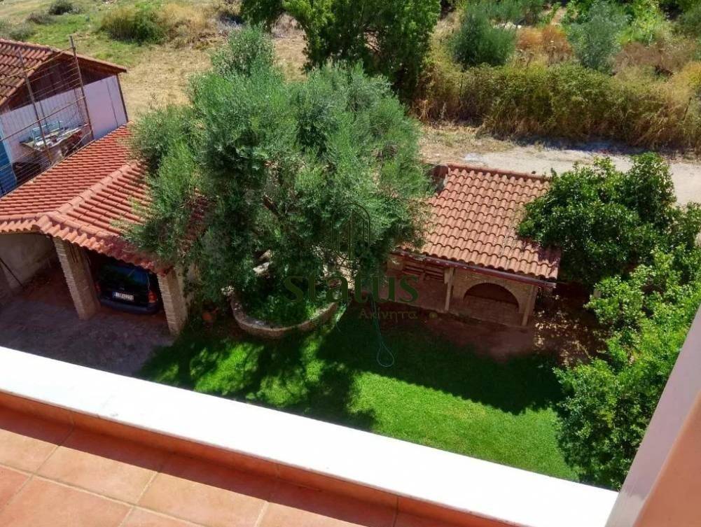 Θέα απο μπαλκόνι