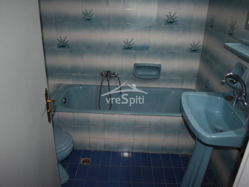 ΑΠΟΨΗ ΛΟΥΤΡΟΥ