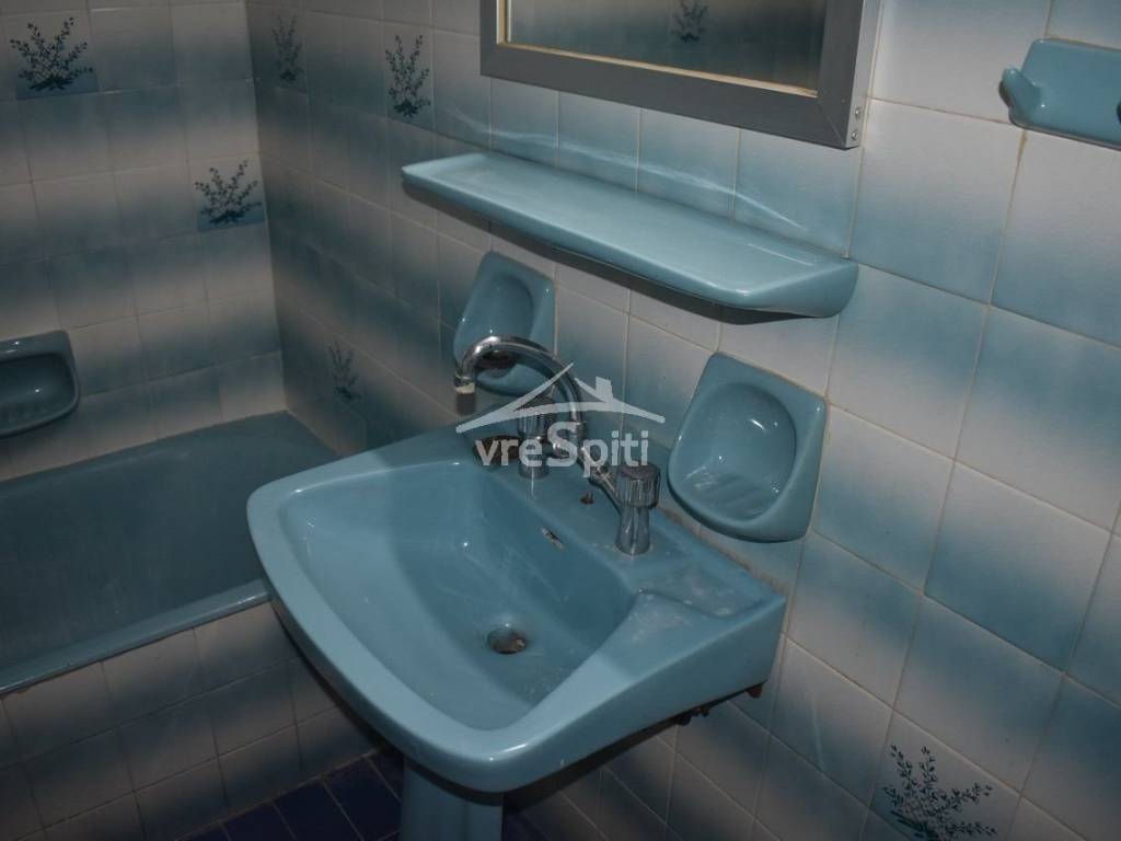 ΑΠΟΨΗ ΛΟΥΤΡΟΥ