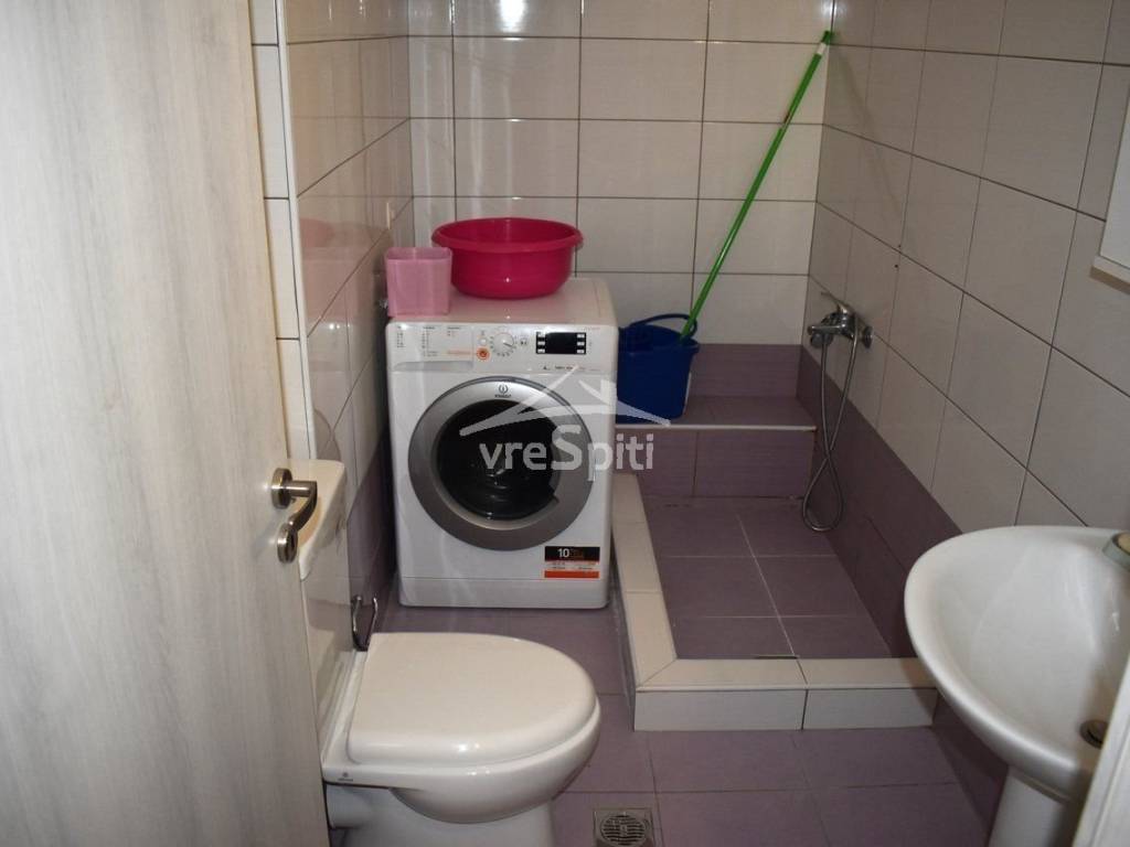 ΑΠΟΨΗ ΛΟΥΤΡΟΥ