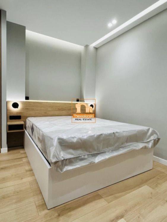 Λευκός Πύργος, Στούντιο, 25 τ.μ.