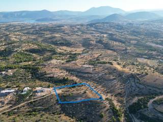 11.317tm Amphitheatriko Agrotemachio - THea thalassa