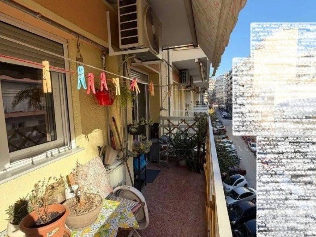 Forumland Real Estate, Βεράντες