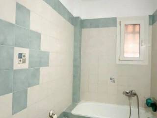 Forumland Real Estate, Μπάνιο