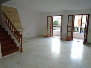 Σαλόνι και open plan κουζίνα