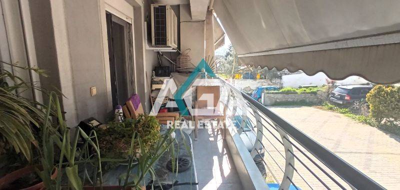 Θέα από μπαλκόνι