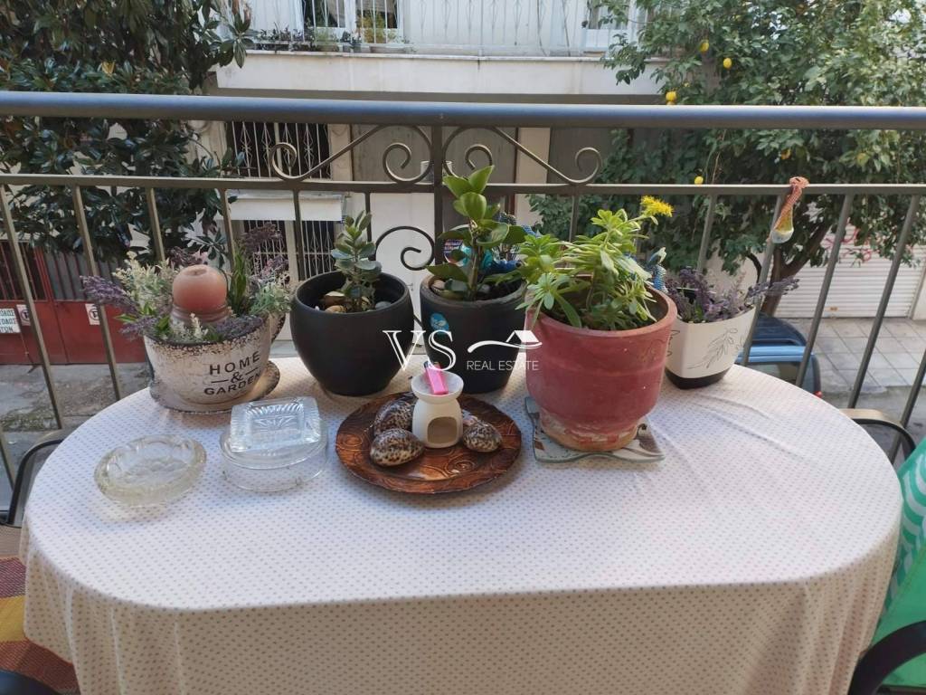 Θέα απο μπαλκόνι