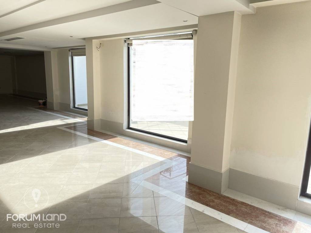 Forumland Real Estate, Εσωτερική Όψη