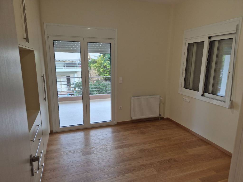 πρώτο υπνοδωμάτιο