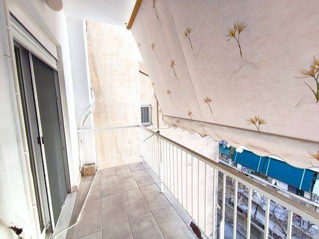 πισω μπαλκονι