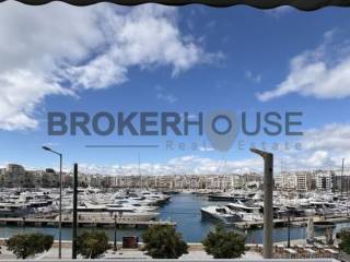 Θέα από μπαλκόνι