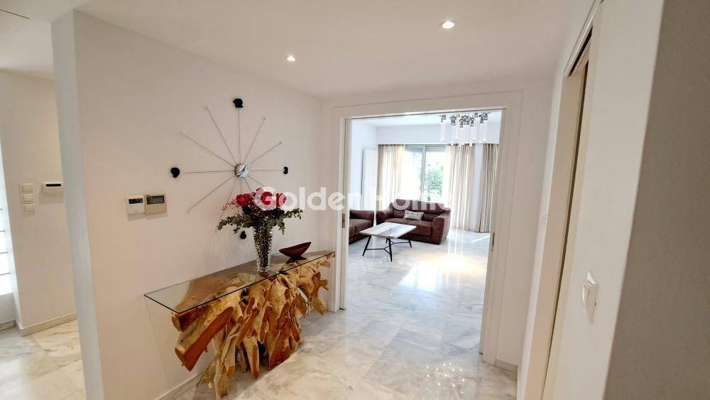 Χολ - Διάδρομος