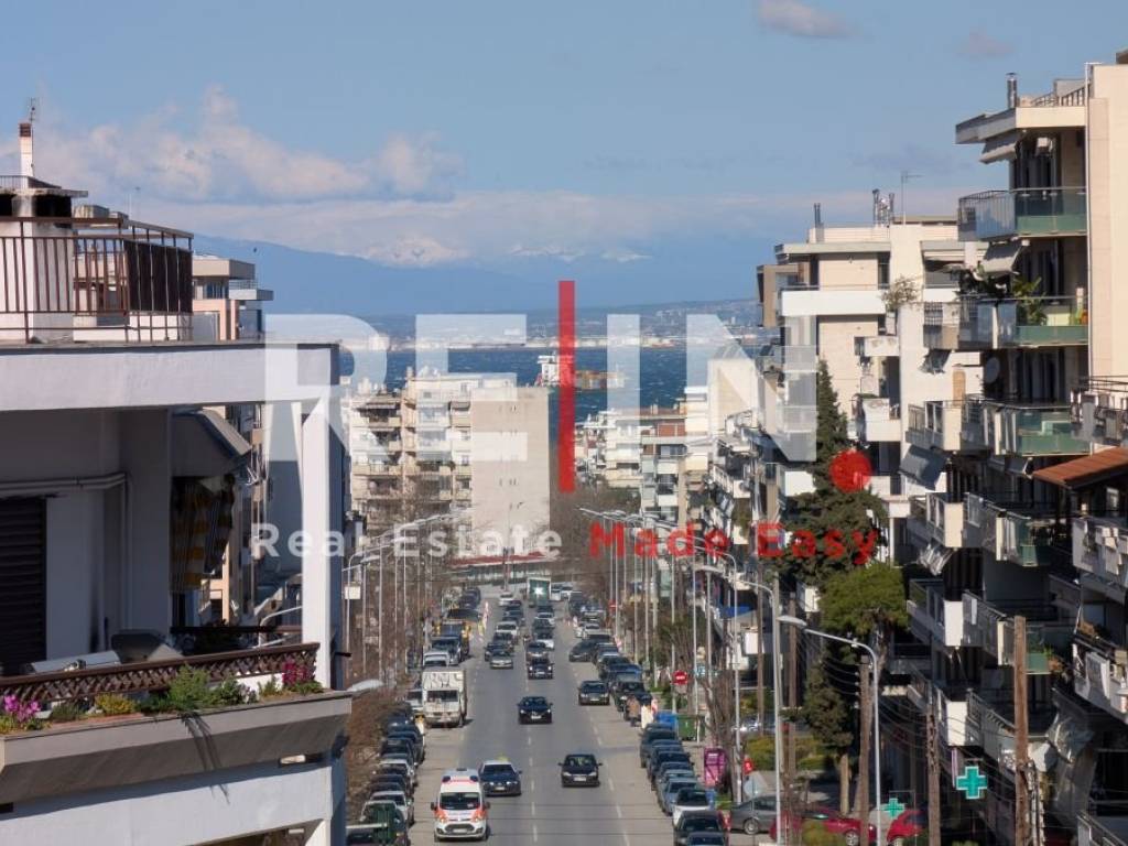 Θέα από μπαλκόνι