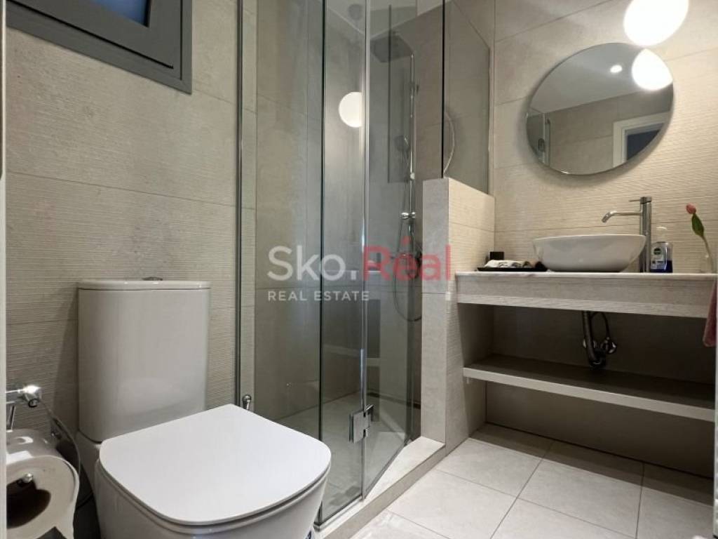 Μπάνιο,Master Δωμάτιο