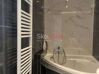 Μπάνιο,Μπανιέρα