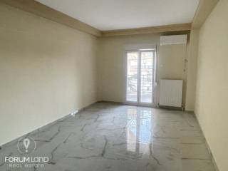 Forumland Real Estate, Σαλόνι