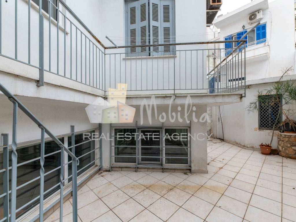 Εσωτερικοι χώροι