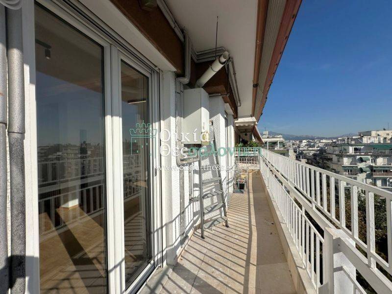 Θέα από μπαλκόνι