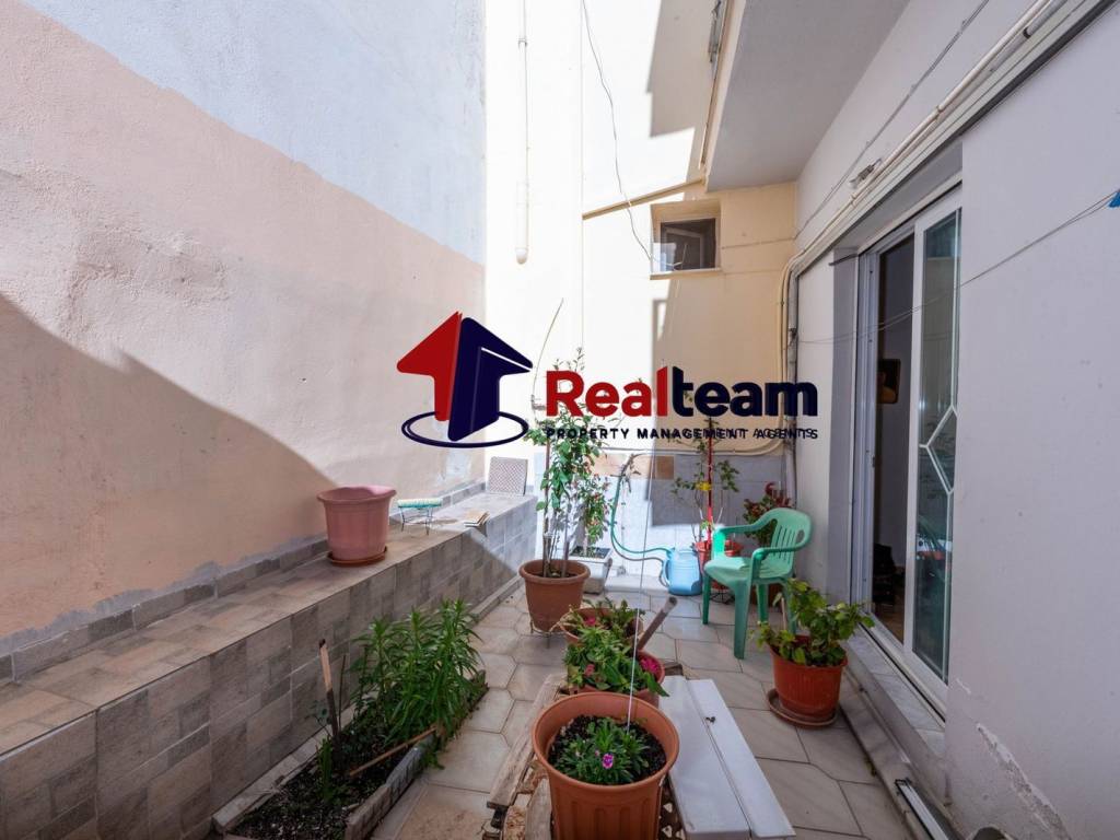 Εξωτερικοι χώροι