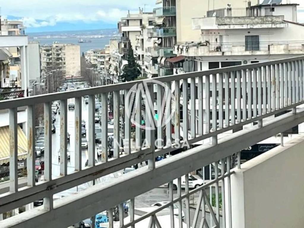 Θέα από μπαλκόνι