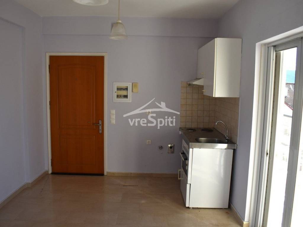 ΚΟΥΖΙΝΑ-ΕΙΣΟΔΟΣ ΟΙΚΙΑΣ