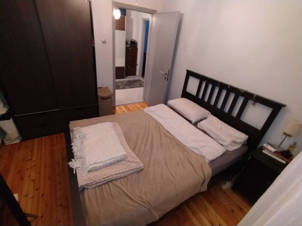 ANYPLACE MESITIKES YPERESIES