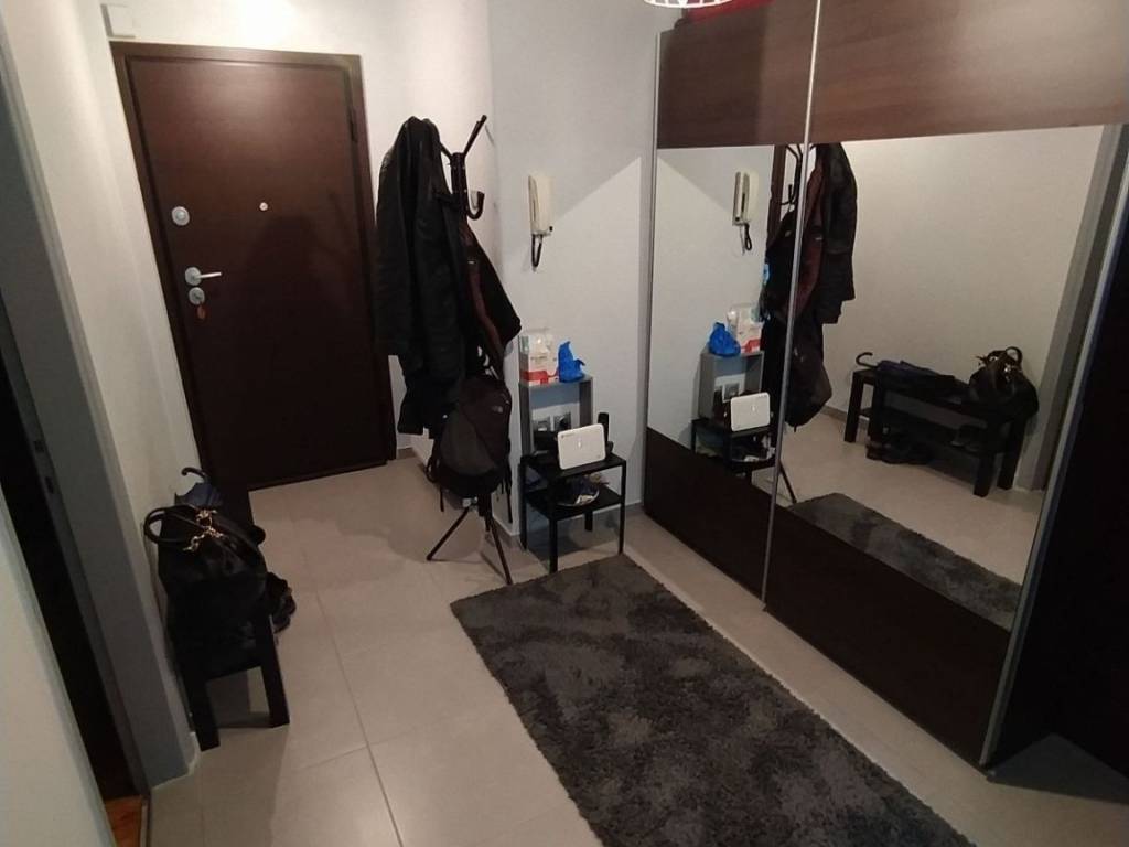 ANYPLACE MESITIKES YPERESIES