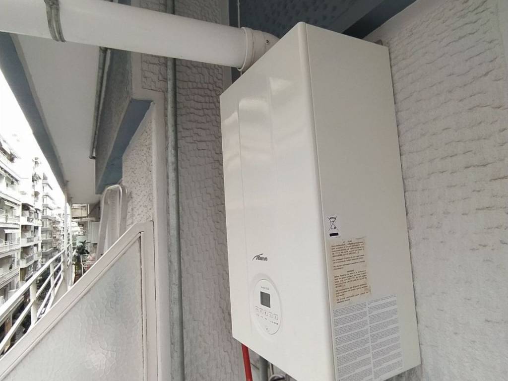 ANYPLACE MESITIKES YPERESIES