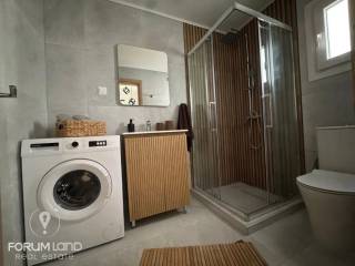 Forumland Real Estate, Μπάνιο