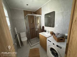 Forumland Real Estate, Μπάνιο