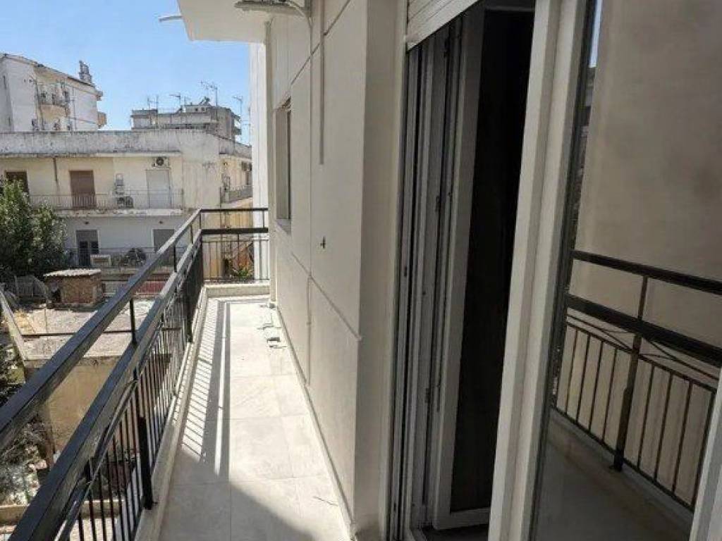 Forumland Real Estate, Βεράντες