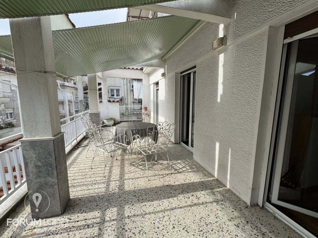 Forumland Real Estate, Βεράντες