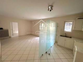 Σαλοκουζίνα