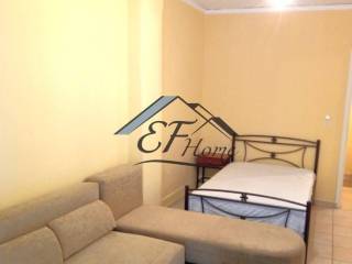 Ενιαίος χώρος υπνοδωμάτιο-σαλόνι